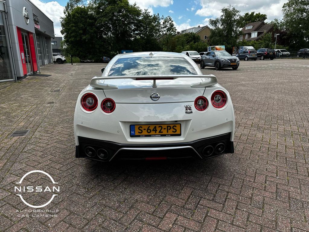Nissan Gtr