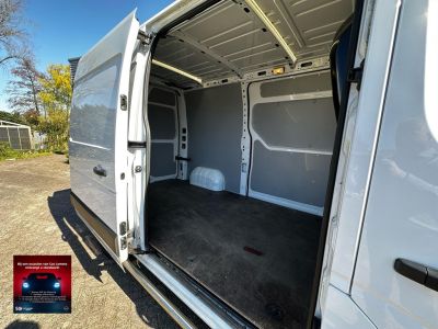 Nissan Interstar VAN 2.3 dCi 135PK L2H2 3T5 N-Connecta