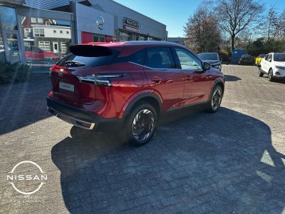 Nissan QASHQAI 1.3 Mild-Hybrid 140pk N-Connecta Design & Cold pack