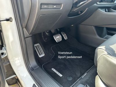 Nissan X-Trail E-Force 4WD 214pk Tekna SV