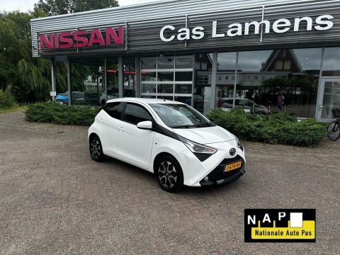 Toyota Aygo 1.0 VVT-i 72pk 5D x-play Clima / Camera /Apple carplay