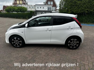 Toyota Aygo 1.0 VVT-i 72pk 5D x-play Clima / Camera /Apple carplay