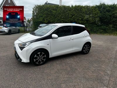 Toyota Aygo 1.0 VVT-i 72pk 5D x-play Clima / Camera /Apple carplay