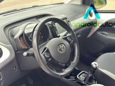 Toyota Aygo 1.0 VVT-i 72pk 5D x-play Clima / Camera /Apple carplay