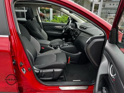 Nissan QASHQAI 1.3 DIG-T 140pk N-Connecta Vision Design pack