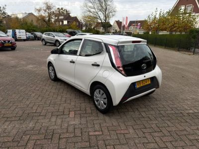 Toyota Aygo 1.0 VVT-i 69pk 5D x-fun Apple & Android audio