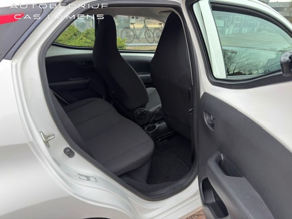 Toyota Aygo 1.0 VVT-i 72pk 5D x-fun Apple Carplay & Android auto afbeelding